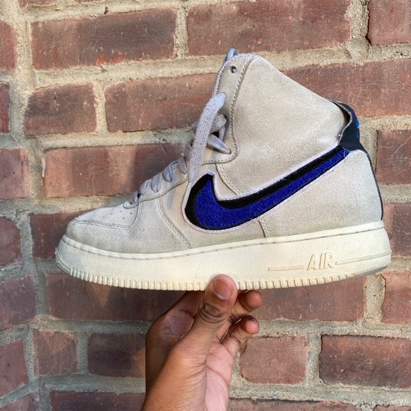 šŗWolf gray Nike Airforce 1s - Picture 3 of 8